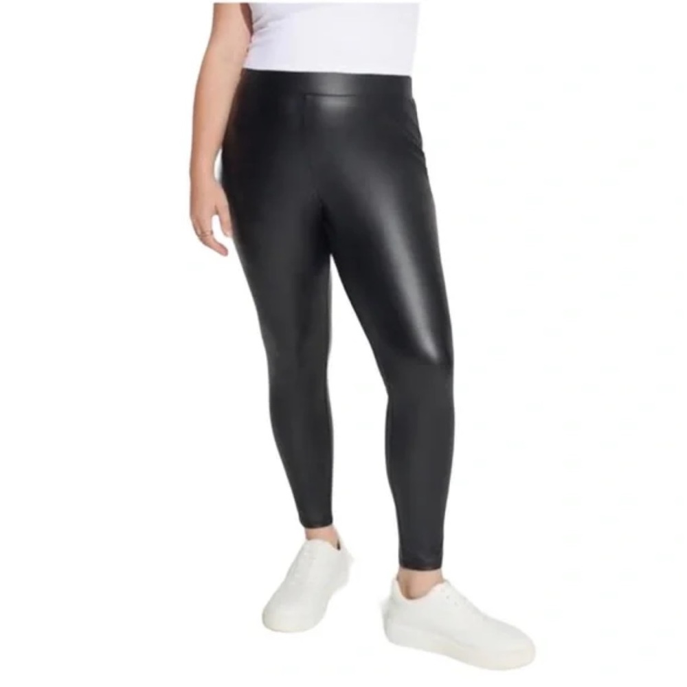 Torrid Full Length Signature Waist Faux Leather Legging Size 2